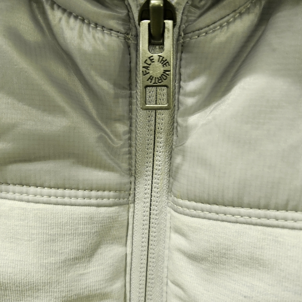 THE North Face Vest, XS, EUC - Picture 3 of 6